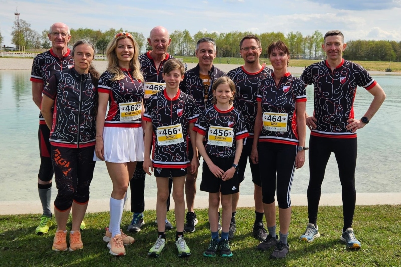 Die Landshuter Teilnehmer bei den Kopf-an-Kopf-Sprints am sonnigen Samstag im Riemer Park.